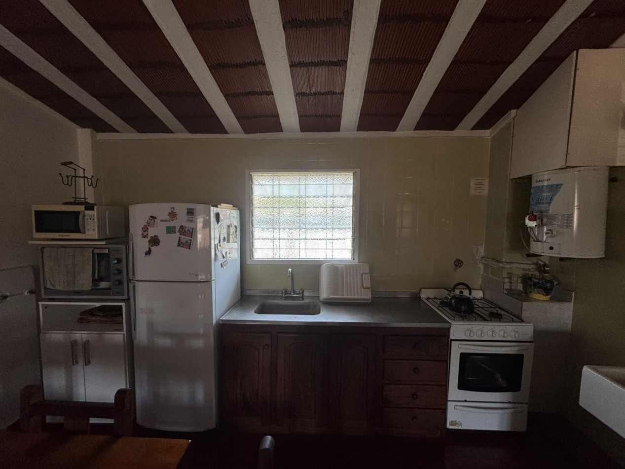 2 CASAS DE 4 AMBIENTES A LA VENTA EN BELLA VISTA