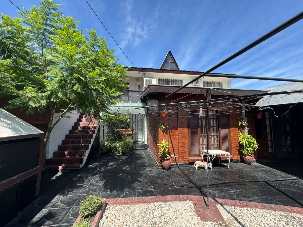 2 CASAS DE 4 AMBIENTES A LA VENTA EN BELLA VISTA