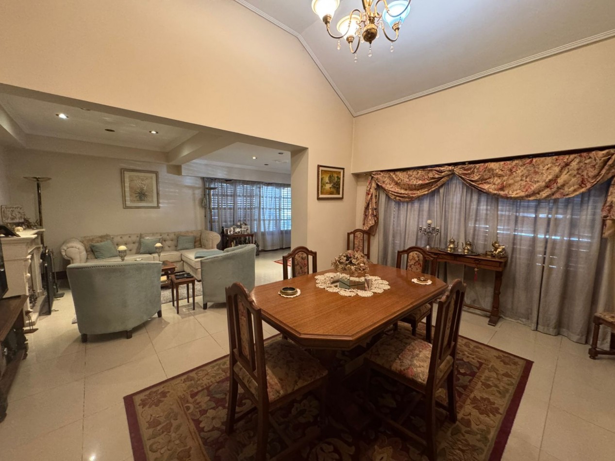 CASA 3 AMBIENTES EN VENTA EN BELLA VISTA