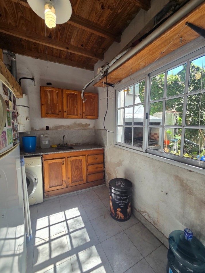 VENTA DE CASA 3 AMBIENTES EN BELLA VISTA