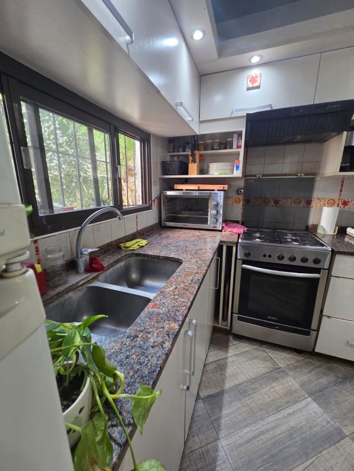 VENTA DE CASA 3 AMBIENTES EN BELLA VISTA