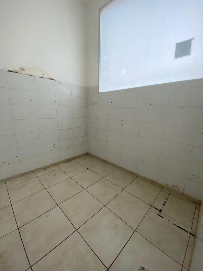 ALQUILER DE DESTACADO LOCAL EN MUÑIZ