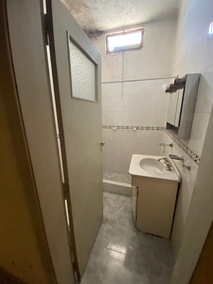 CASA + LOCAL + DEPTO EN VENTA EN MUÑIZ