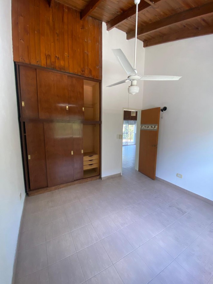 CASA + LOCAL + DEPTO EN VENTA EN MUÑIZ