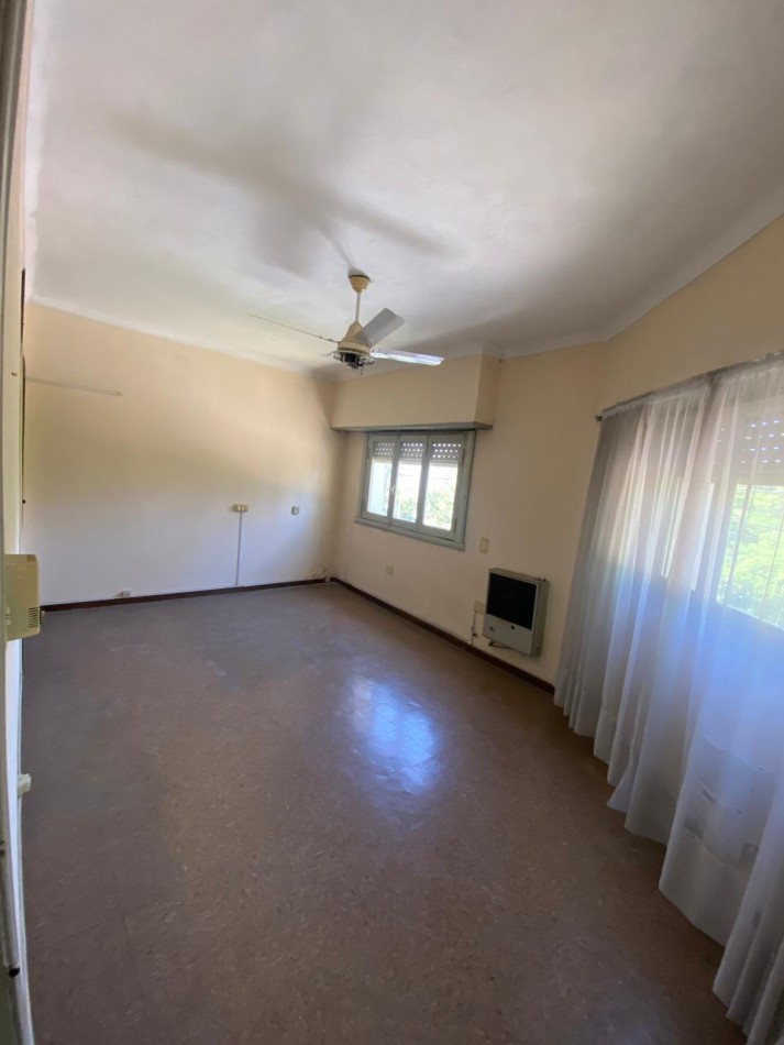 CASA + LOCAL + DEPTO EN VENTA EN MUÑIZ