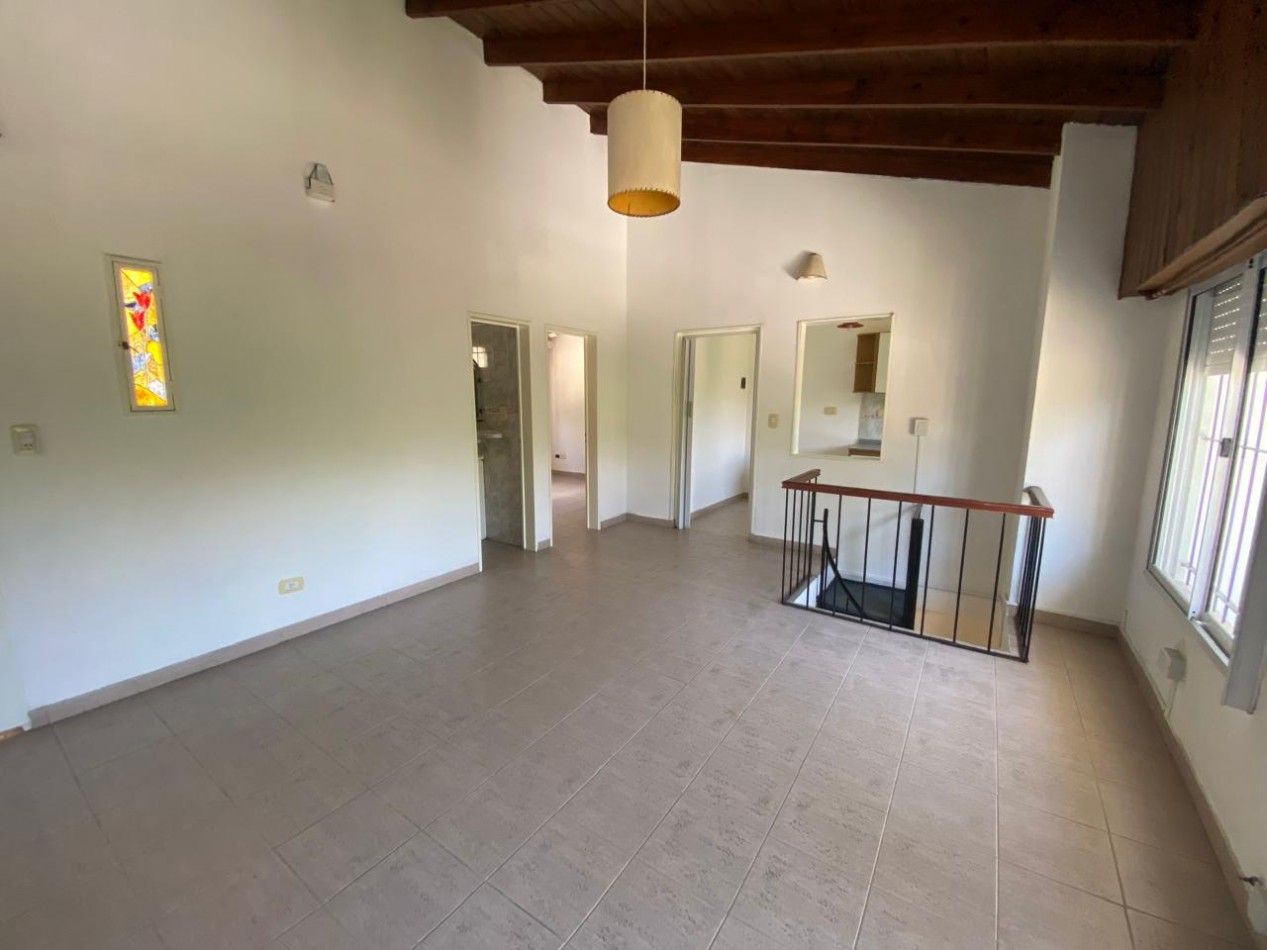 CASA + LOCAL + DEPTO EN VENTA EN MUÑIZ