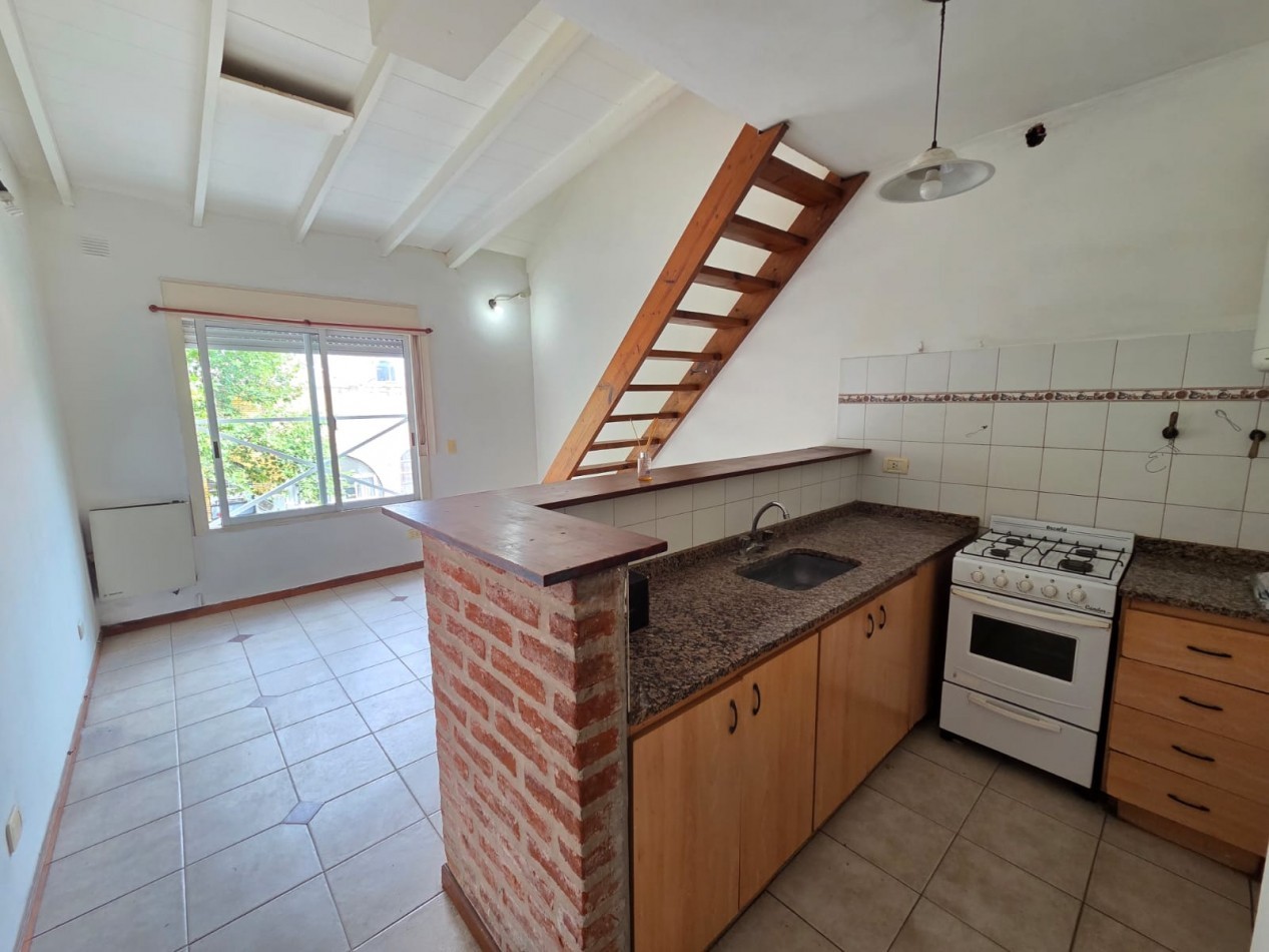 ALQUILER DEPTO DE DUPLEX 2 AMBIENTES EN SAN MIGUEL