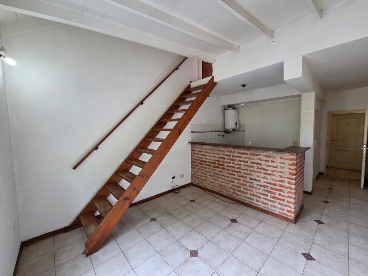 ALQUILER DEPTO DE DUPLEX 2 AMBIENTES EN SAN MIGUEL