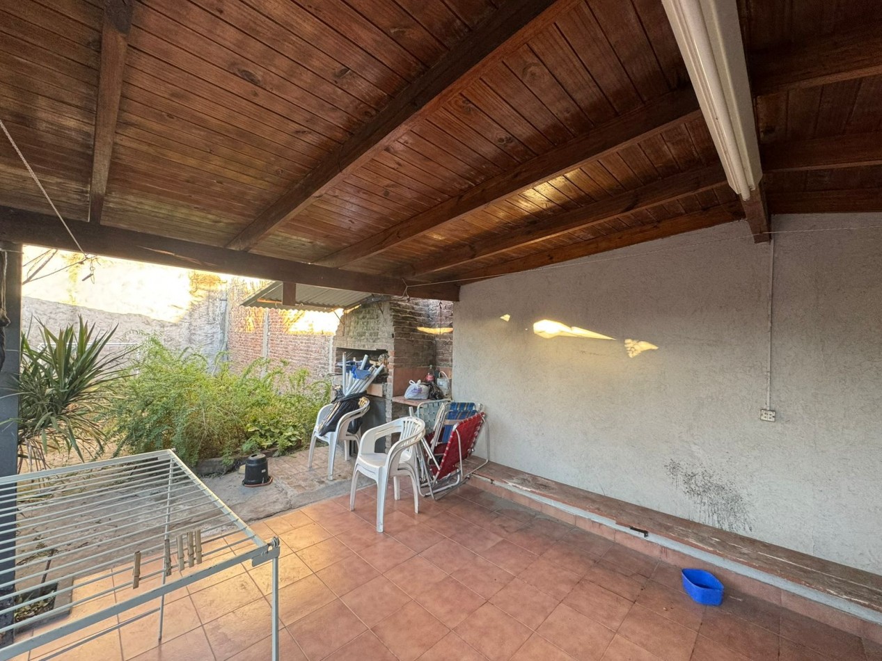CASA EN VENTA EN JOSE C PAZ