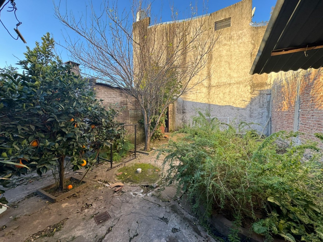 CASA EN VENTA EN JOSE C PAZ