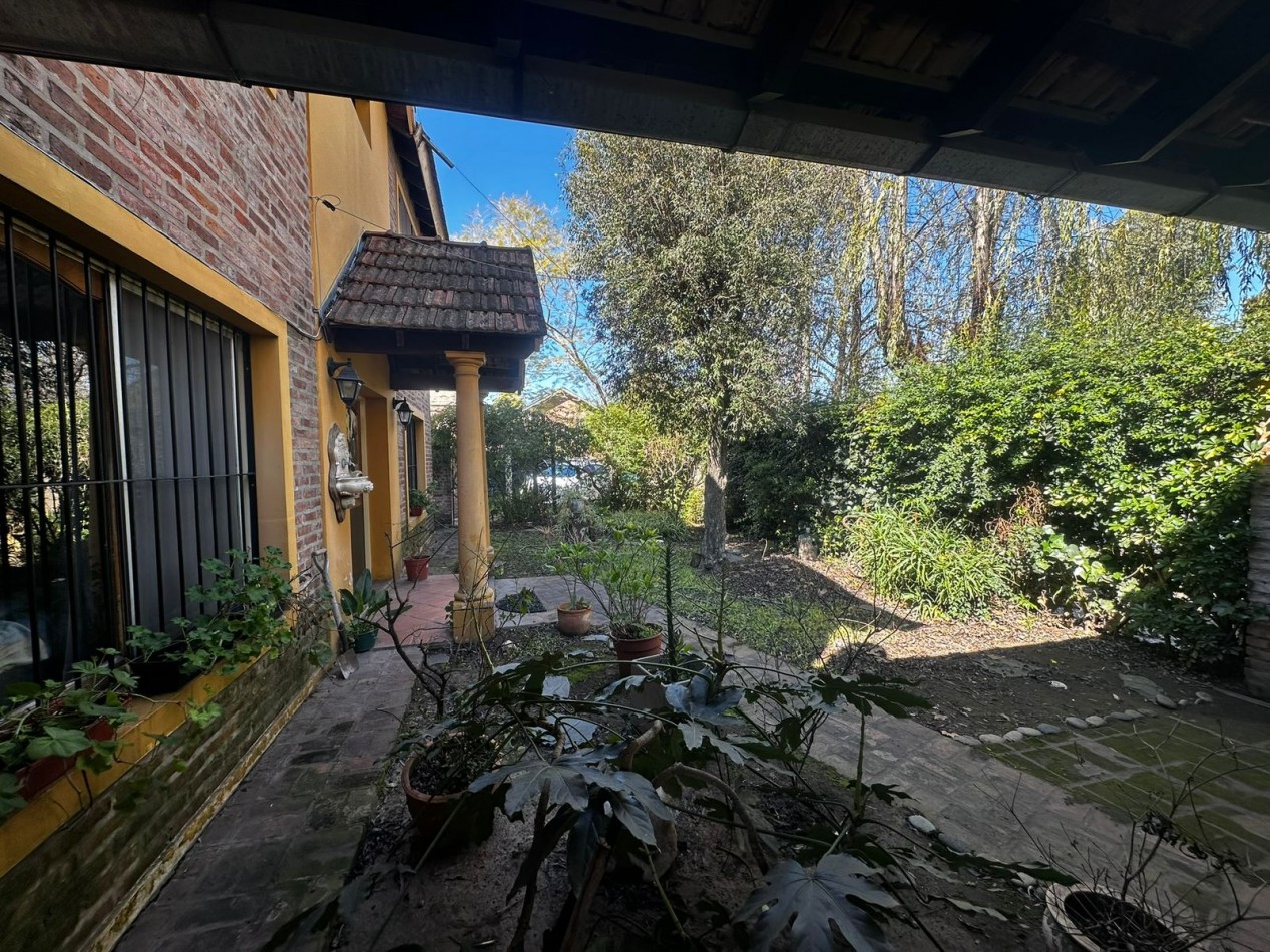 CASA EN VENTA EN BELLA VISTA