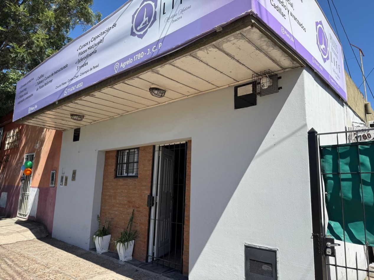 CASA CON LOCAL EN VENTA EN JOSE C. PAZ