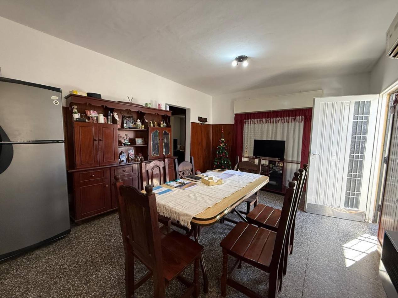 CASA CON LOCAL EN VENTA EN JOSE C. PAZ