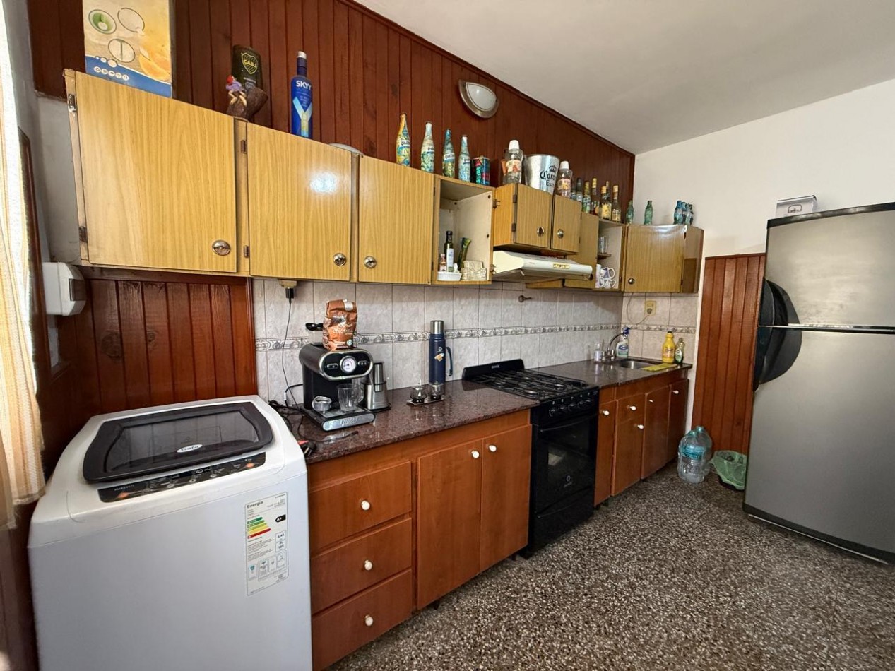 CASA CON LOCAL EN VENTA EN JOSE C. PAZ