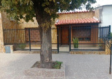 CASA EN ALQUILER EN VILLA DE MAYO!!