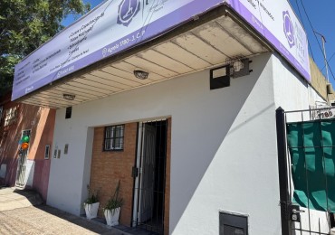 CASA CON LOCAL EN VENTA EN JOSE C. PAZ